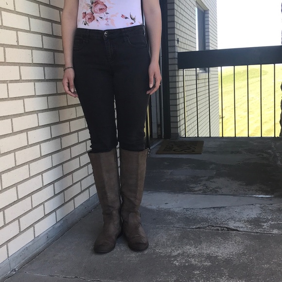 Boutique bought knee high boots - Picture 4 of 5